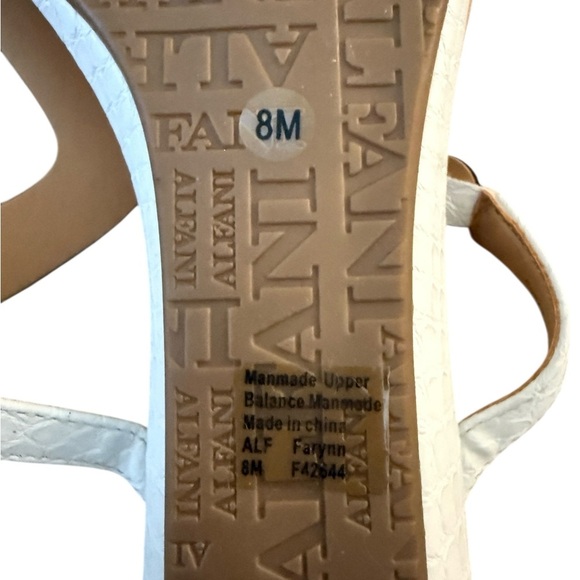 ALFANI Farynn Silver Open Toe Synthetic Wedge Sandal Women 8 M - New In Box NIB - Picture 3 of 4